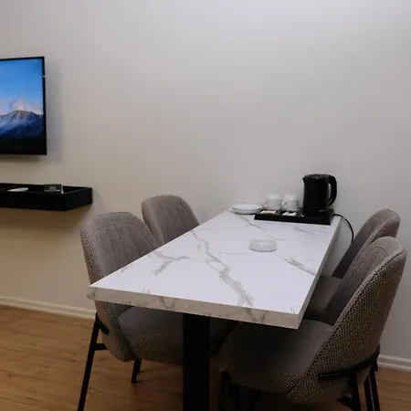 Central Inn City Apartments