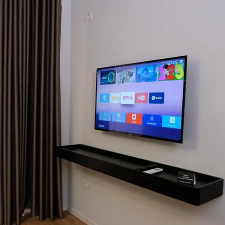 Central Inn City Apartments * تيرانا
