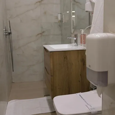 Central Inn City Apartments *