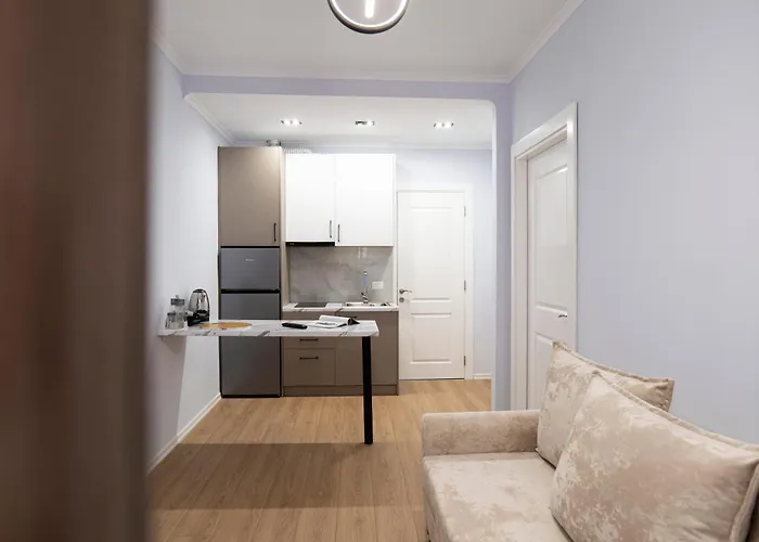 Central Inn City Apartaments * Тирана