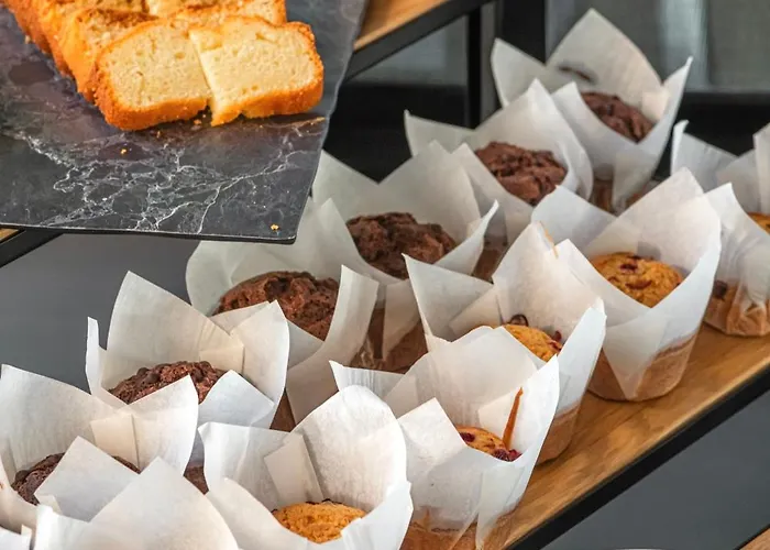 Central Inn City Apartaments Тирана